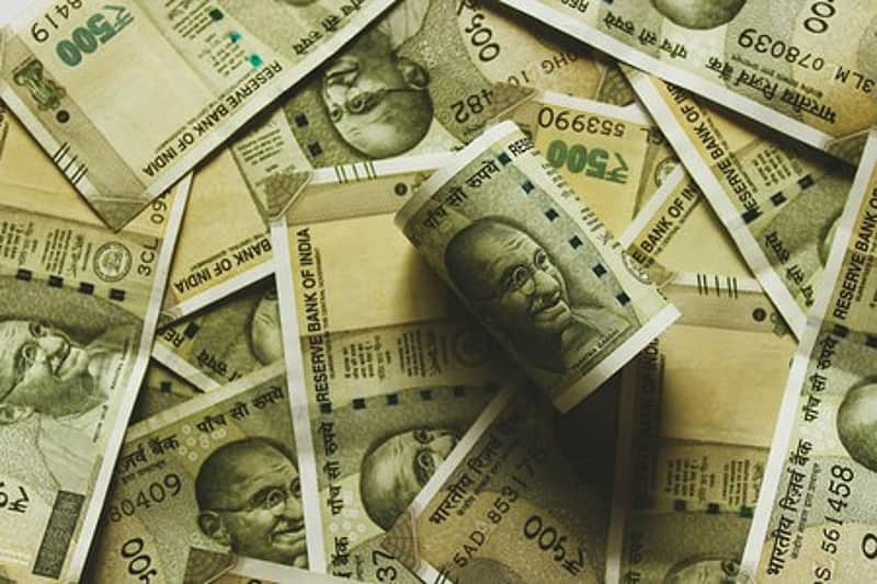 Rupee hits fresh intra-day low of 92.44 against US dollar