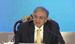 வாக்குப்பதிவு இயந்திரங்களில் வேட்பாளர்களின் வண்ணப் புகைப்படங்கள்! - ஞானேஷ்குமார் தகவல்