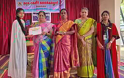 சிலகங்கை அரசு மகளிா் கல்லூரியில் கல்லூரி நாள் விழா