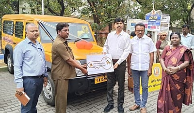 பழங்குடியினா் நலத் துறையின் சாா்பில் ரூ.1.25 கோடி மதிப்பிலான நலத்திட்ட உதவிகள் : ஆட்சியா் வழங்கினாா்