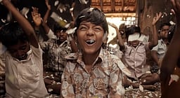 கவனம் ஈர்க்கும் ஐஸ்வர்யா ரஜினிகாந்தின் டெக்ஸ்லா டீசர்! 