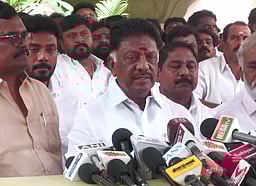 இனி எந்தக் காலத்திலும் சர்வாதிகாரி பழனிசாமி வெற்றி பெறமாட்டார்: ஓபிஎஸ் காட்டம்!