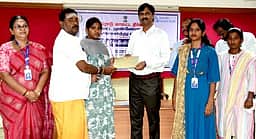 பாரதிதாசன் கலை அறிவியல் கல்லூரியில்  சிறப்பு கல்விக் கடன் முகாம்: 102 பேருக்கு ரூ.7.13 கோடி  கடனுதவி