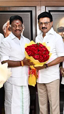 திமுகவில் இணைந்தார் ஓபிஎஸ்! ஏன்?