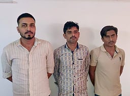 ஒசூரில் 528 கிலோ குட்கா பறிமுதல்: 3 போ் கைது!