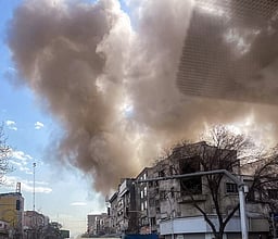 ஈரானை உலுக்கிய நிலநடுக்கம்! மேலும் அதிகரிக்கும் பதற்றம்! 