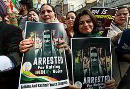 ஏஐ உச்சி மாநாட்டில் போராட்டம்-இளைஞா் காங்கிரஸ் தலைவருக்கு தில்லி நீதிமன்றம் பிணை