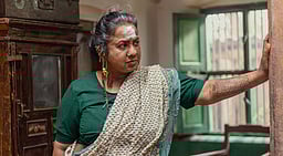 கூடுதல் திரைகளில் தாய் கிழவி... முதல் நாள் வசூல் இவ்வளவா?