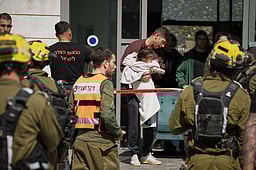 மத்திய கிழக்கில் உள்ள இந்தியர்களைப் பாதுகாக்க அரசு உடனடி நடவடிக்கை எடுக்க ராகுல் வலியுறுத்தல்