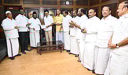 மனிதநேய மக்கள் கட்சிக்கு 2 தொகுதிகள்: திமுக கூட்டணியில் தொகுதிப் பங்கீடு!