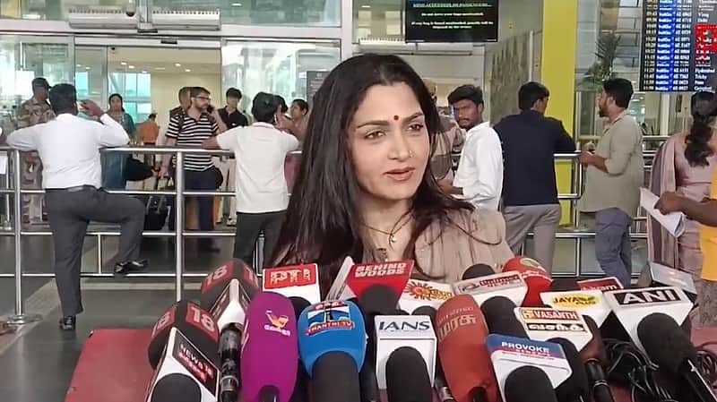 BJP leader Kushboo