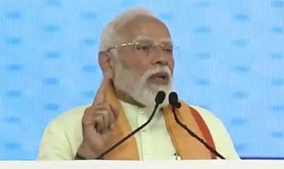 தமிழ்நாட்டின் ரயில்வே திட்டங்களுக்கு நிதி ஒதுக்கீட்டை 9 மடங்கு அதிகரித்துள்ளோம்- பிரதமர் மோடி  