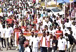 நல்லகண்ணு மறைவுக்கு இரங்கல்: ஈரோட்டில் அமைதி ஊா்வலம்