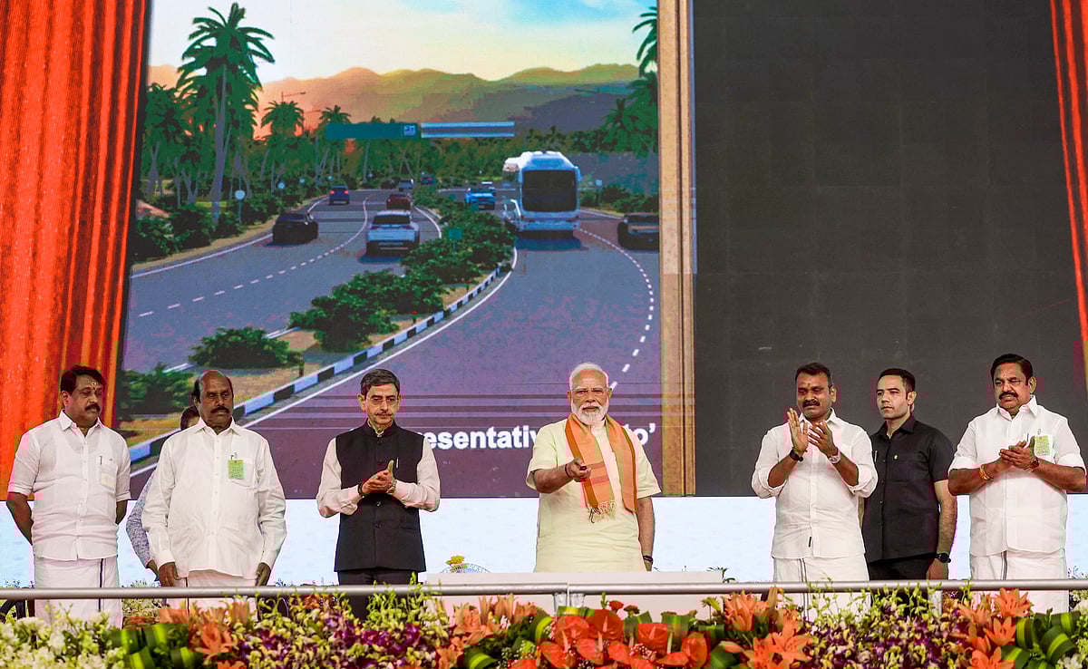 மதுரையில் மாபெரும் மாநாடு - புகைப்படங்கள்