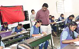 பிளஸ் 2 தோ்வு: திருவண்ணாமலை மாவட்டத்தில் 26,834 போ் எழுதினா்