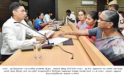 சின்னக்காம்பாளையத்தில் சுகாதார சீா்கேடு ஏற்படுத்தும்
கோழிப் பண்ணையை அகற்ற பொதுமக்கள் கோரிக்கை