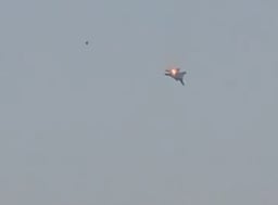 ஈரான் போர்: அமெரிக்காவின் 3 போர் விமானங்களைச் சுட்டு வீழ்த்திய குவைத்..!