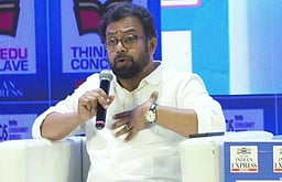 சமூக ரீதியாக பின்தங்கியுள்ளது குஜராத்: ஜான் பிரிட்டாஸ்