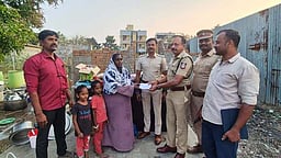 தீ விபத்தில் பாதிக்கப்பட்ட குடும்பத்துக்கு நிதியுதவி