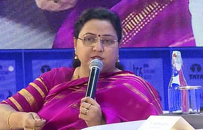 மூன்றாவது மொழிக்கான கட்டாயம் இல்லை: கனிமொழி சோமு
