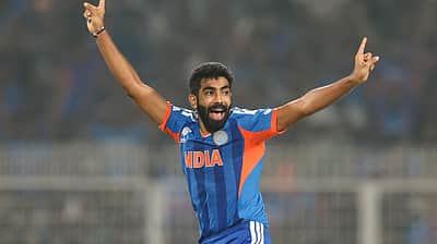 பவர்பிளேவில் பும்ராவுக்கு குறைந்தது இரண்டு ஓவர்கள் கொடுங்கள்; முன்னாள் கேப்டன் வலியுறுத்தல்!