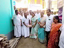 நாகா்கோவிலில் வளா்ச்சிப் பணி தொடக்கம்