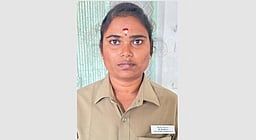 கும்பகோணம் அரசுப் போக்குவரத்து கழகத்தில் 
சேரும் முதல் பெண் ஓட்டுநா் ரம்யா