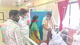 நான்குனேரி சம்பவத்தில் பாதிக்கப்பட்டோருக்கு எம்.எல்.ஏ. ஆறுதல்