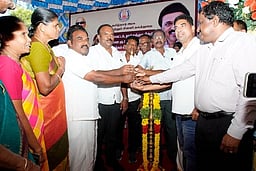 தூத்துக்குடி மீன்பிடி துறைமுகம்
 ரூ.150 கோடியில் விரிவாக்கப் பணிக்கு அடிக்கல்