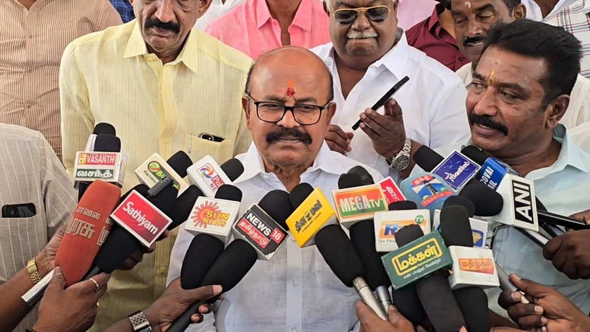 தாராபுரம் இடைத்தோ்தலில் அதிமுகவின் வெற்றி வாய்ப்பு பிரகாசமாக உள்ளது! - பொள்ளாச்சி ஜெயராமன்