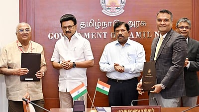 ரூ. 5,300 கோடி முதலீடு செய்யும் எம்ஆர்எஃப் நிறுவனம்! முதல்வர் முன்னிலையில் கையெழுத்து!