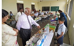 பழைய குற்றாலம் பள்ளியில் அறிவியல் கண்காட்சி