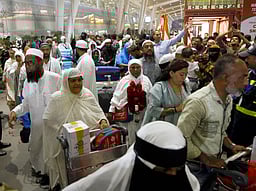 துபையிலிருந்து சென்னை வந்த 364 பயணிகள்