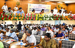 கிராமப்புறங்களை தூய்மையாகவும் உருவாக்க வேண்டும்: எம்.பி. அண்ணாதுரை