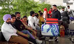 மேற்காசிய போா்ப் பதற்றம்: இந்தியா்களுக்கு உதவ வெளியுறவு அமைச்சகத்தின் கட்டுப்பாட்டு அறை அமைப்பு