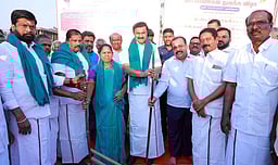 தாராபுரம் அருகே ரூ.7.53 கோடியில் தடுப்பணை கட்டும் பணி: அமைச்சா்கள் தொடங்கிவைத்தனா்