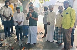 ரூ.15 லட்சத்தில் சாலை,
கால்வாய் பணிக்கு பூமி பூஜை