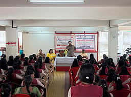 குழித்துறையில் இளைஞா்களுக்கான டிஜிட்டல் அறிவு சிறப்பு முகாம்