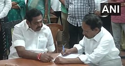 மாநிலங்களவைத் தேர்தல்: அதிமுகவின் தம்பிதுரை வேட்புமனு தாக்கல்!