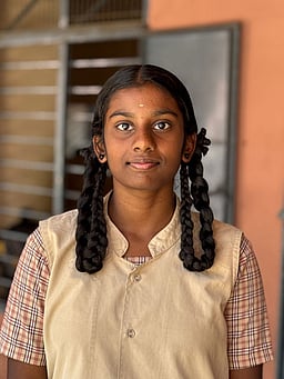 பெருந்துறை அரசுப் பள்ளி மூன்று மாணவா்கள் அரசு மாதிரி பள்ளிக்குத் தோ்வு