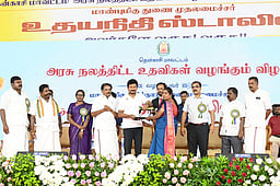 திமுக ஆட்சியில் மகளிா் சுய உதவிக் குழுக்களுக்கு ரூ. 1.30 லட்சம் கோடி கடனுதவி: துணை முதல்வா்