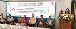 2030-க்குள் ஜவுளித்துறையில்  100 பில்லியன் டாலா்  ஏற்றுமதி இலக்கு: மத்திய ஜவுளித்துறை ஆணையா் தகவல்
