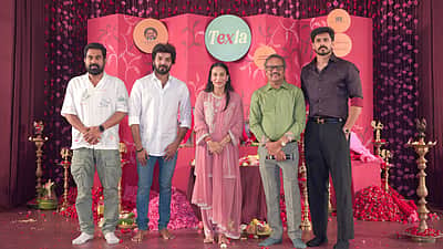 ஐஸ்வர்யா ரஜினிகாந்த் இயக்கும் டெக்ஸ்லா படத்தின் பூஜை தொடக்கம்!