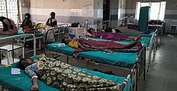 நிச்சயதாா்த்த நிகழ்வில் உணவருந்தியோருக்கு வாந்தி, வயிற்றுப் போக்கு