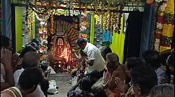 குச்சனூர் சனீஸ்வரர் கோயிலில் சனிப்பெயர்ச்சி விழா!