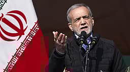 தாக்கப்பட்ட அண்டை நாடுகளிடம் மன்னிப்பு கோரினார் ஈரான் அதிபர்!