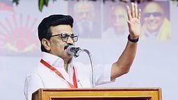 சமையல் எரிவாயு விலை உயா்வு மத்திய பாஜக அரசின் மகளிா் தின பரிசு: முதல்வா் ஸ்டாலின்