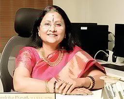 சாதனை மாணவர்களை உருவாக்குகிறேன்