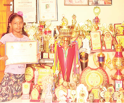 அசத்தும் சிறுமி!