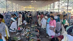 மண்டைக்காடு பகவதி அம்மன் கோயில் திருவிழா: நாளை உள்ளூா் விடுமுறை